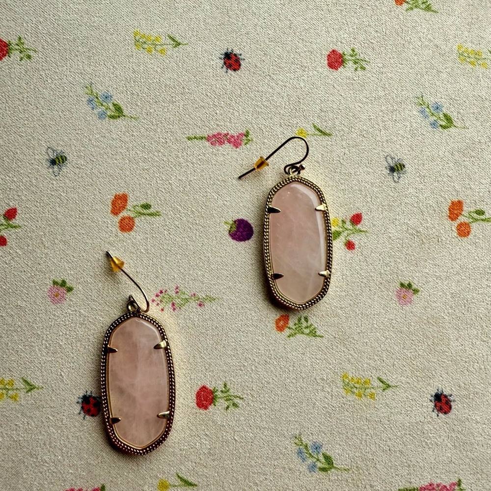 Kendra Scott Elle Gold Drop Earrings in Rose Quartz